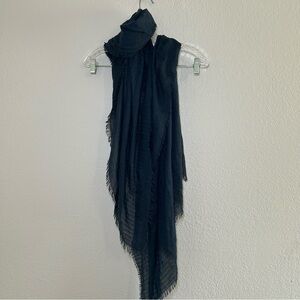 Parfois Elegant Navy Fringe Scarf women’s one size fall winter‎ cozy lounge